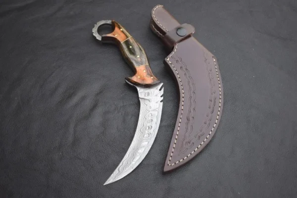 Damascus Karambit